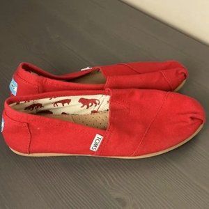 Bright Red Toms 8.5